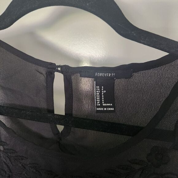 Forever 21 Womens Juniors Sheer Sleeveless Embroidered Blouse Size Small - Picture 4 of 6